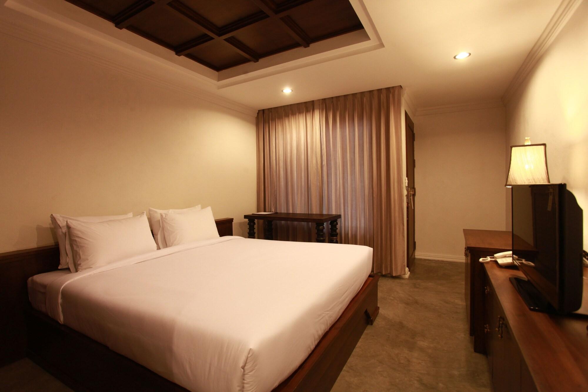 Chompor Lanna Hotel チエンマイ エクステリア 写真